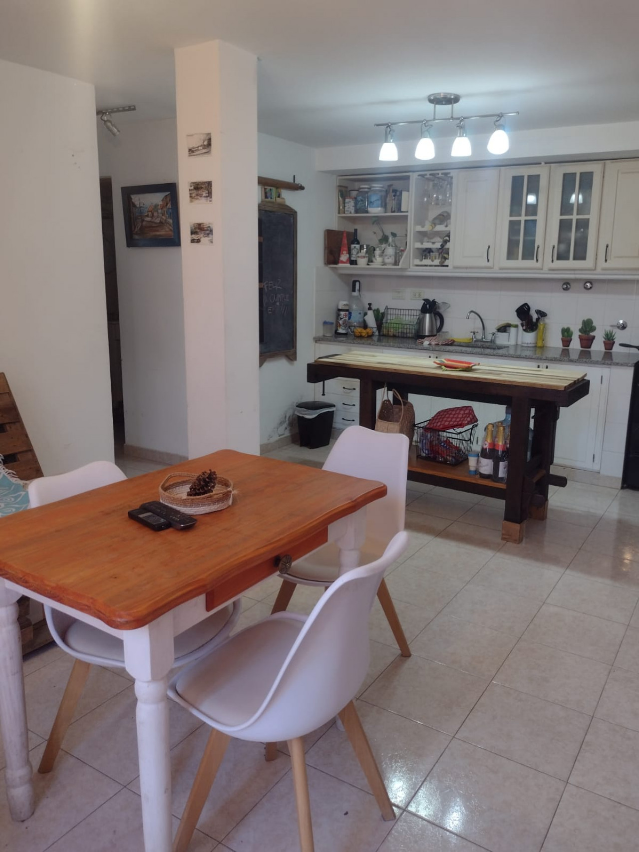 Alquiler de 3 ambientes en Planta Baja c/cochera en Condominio en Villa de Mayo. Darragueira 4272