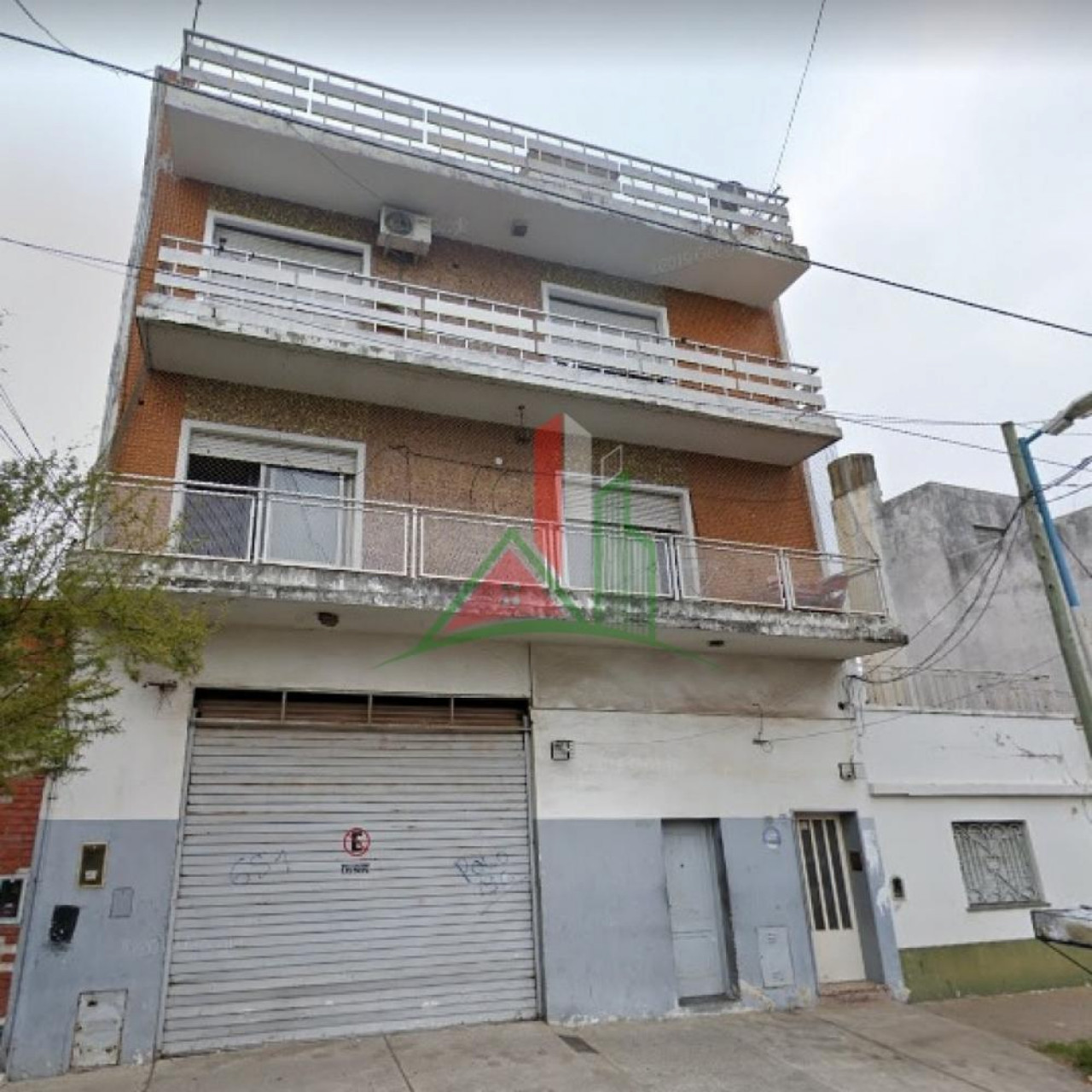 VENTA: DEPTO 3 AMBIENTES SOBRE CALLE JONAS SALK Y RUTA 8 - LOMA HERMOSA