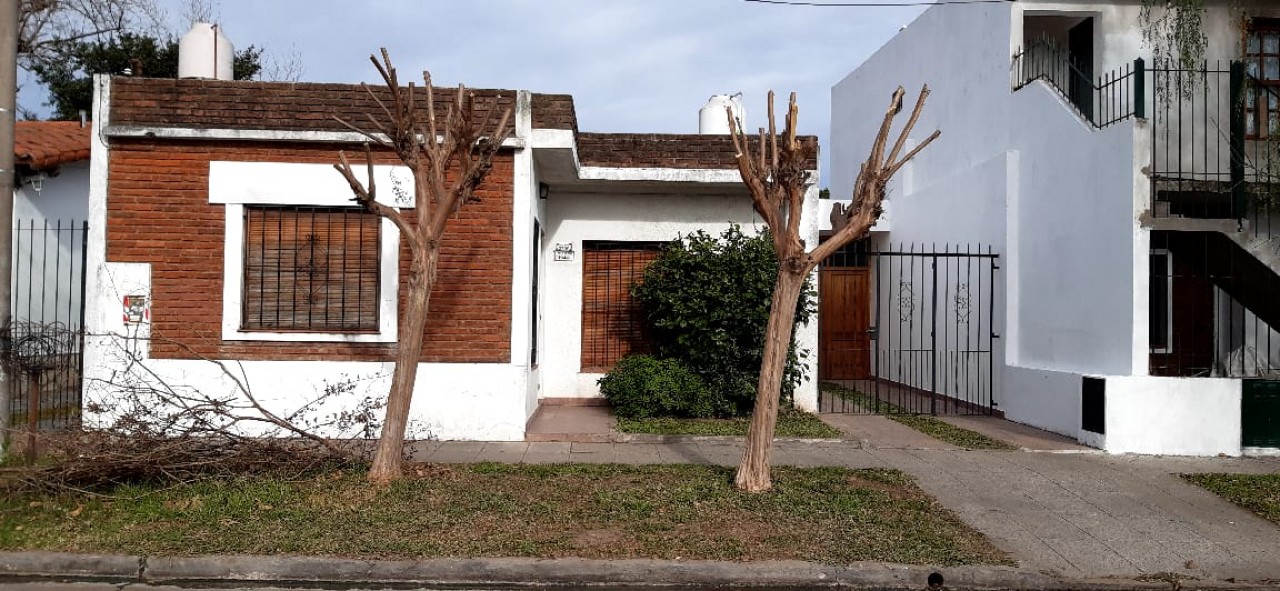 CASA EN VENTA  EN LOS POLVORINES