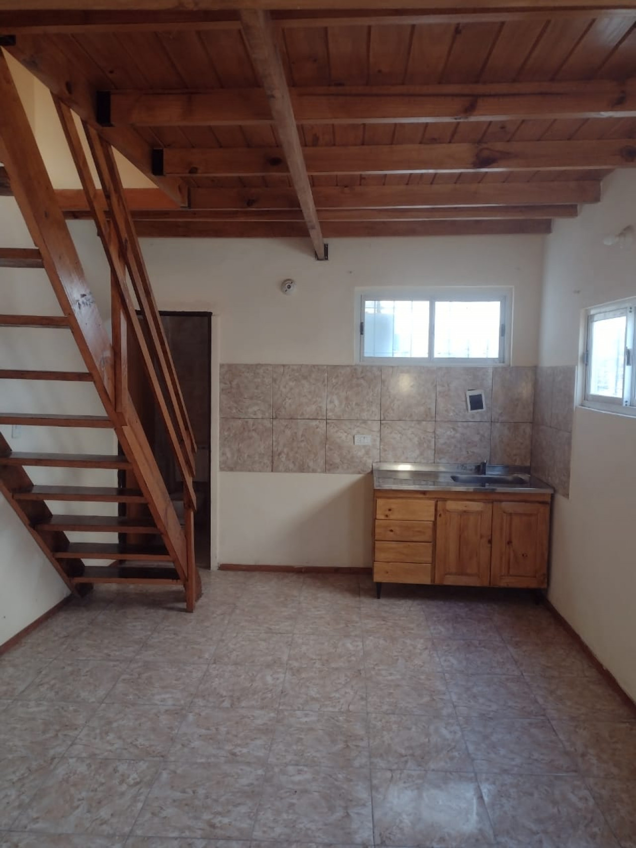 ALQUILER PH TIPO DUPLEX 3 AMBIENTES