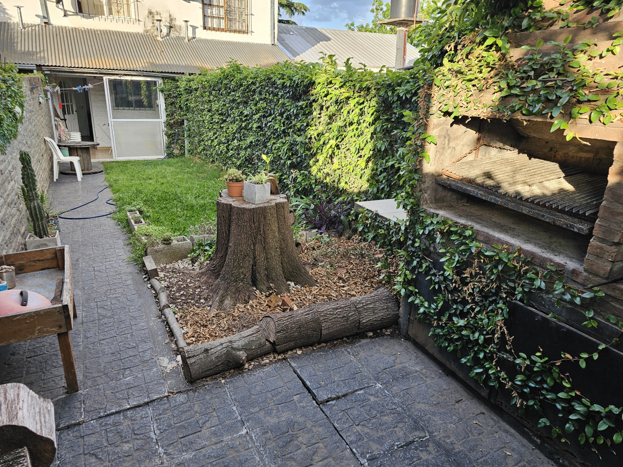 DUPLEX EN ALQUILER - HERMOSO PATIO - DOS DORMITORIOS - LOS POLVORINES